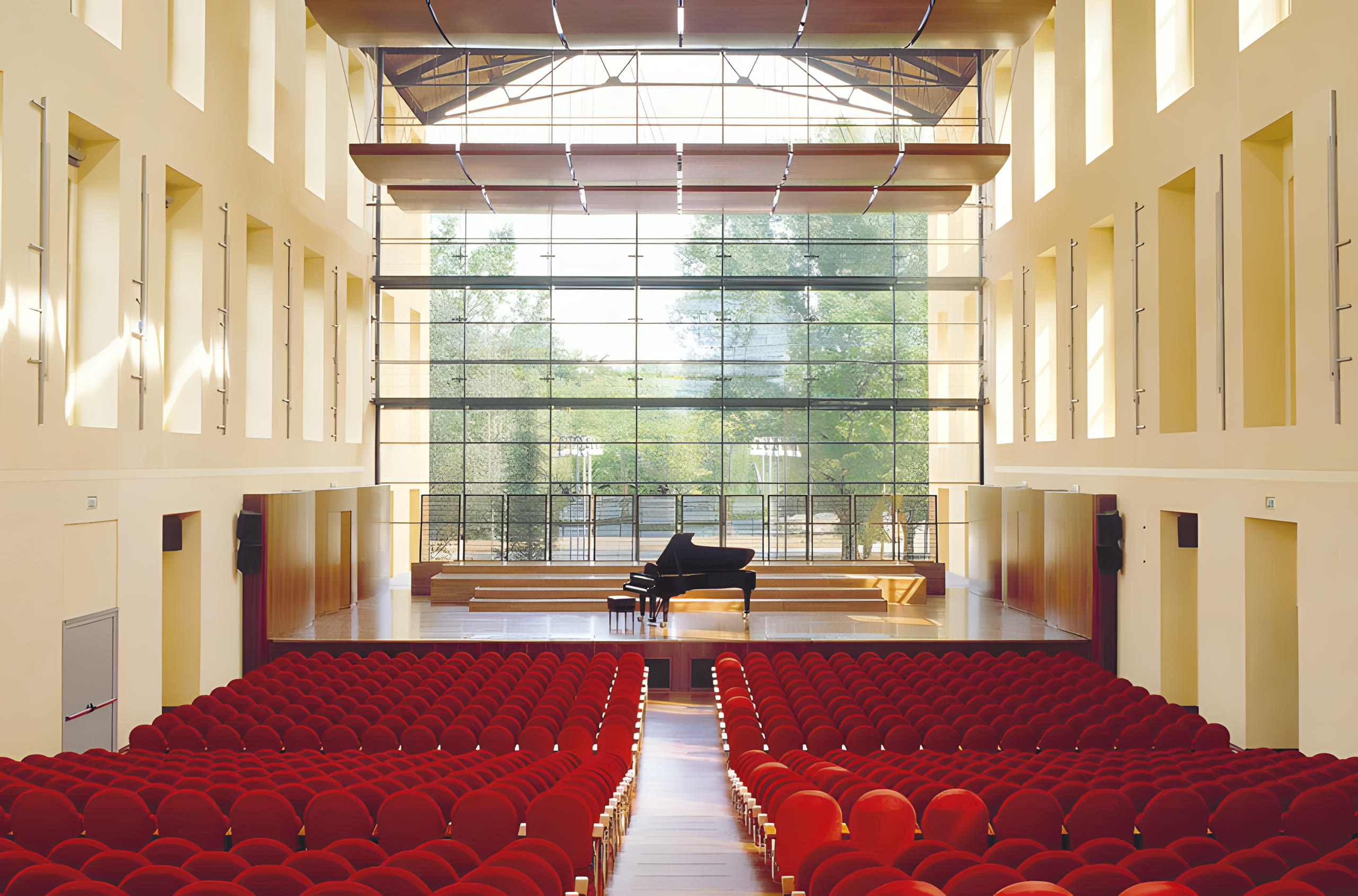 Auditorium Paganini, Sala Plenaria, gradinate
