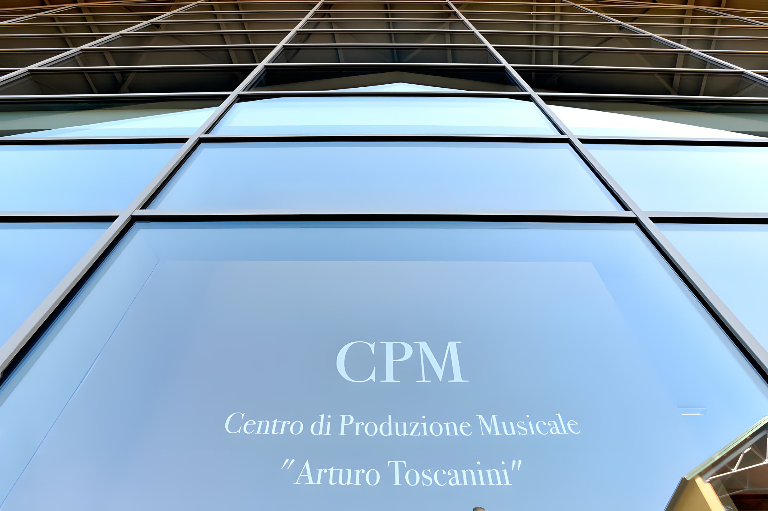 CPM Toscanini, esterni 6
