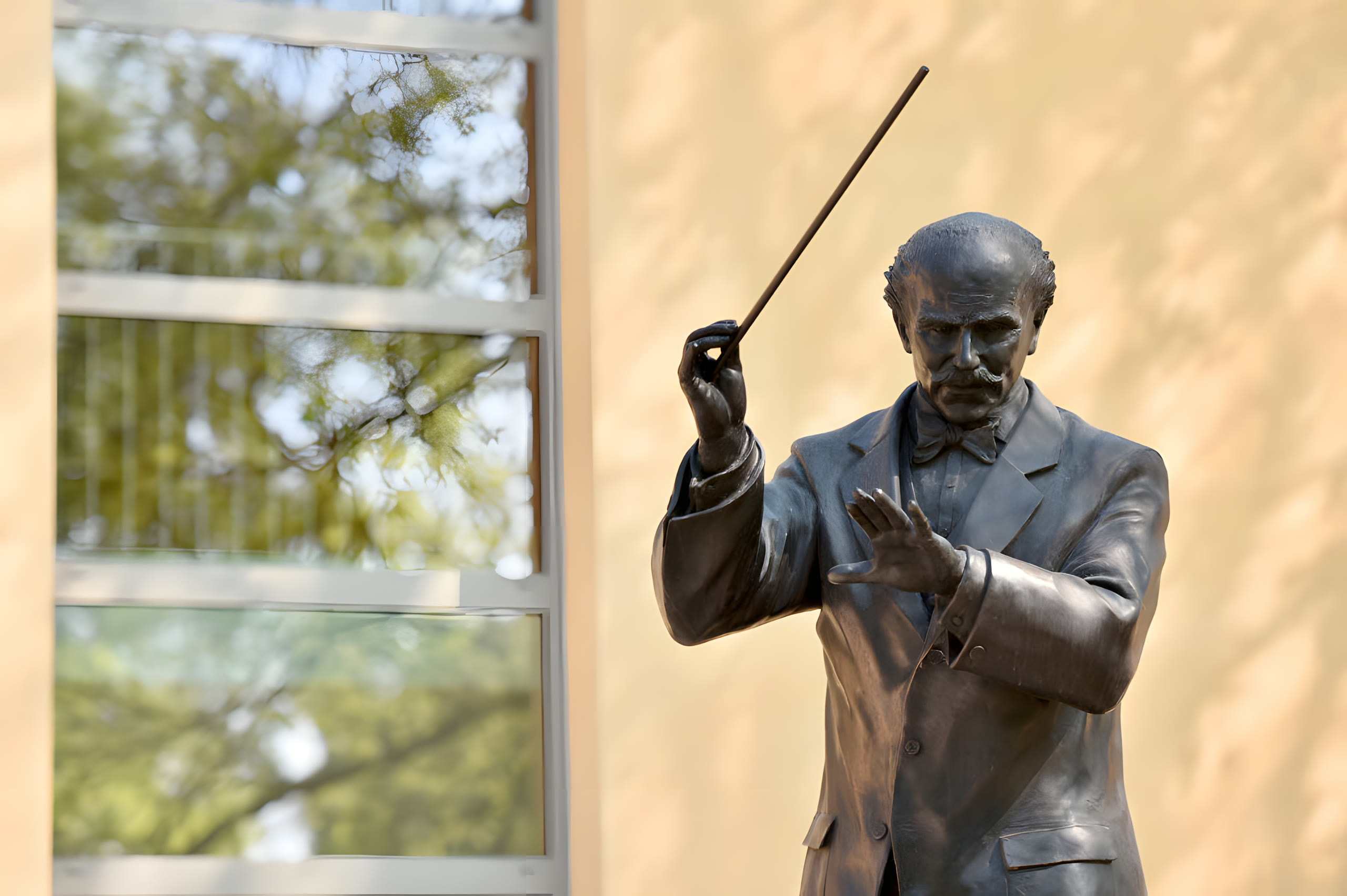 CPM Toscanini, esterni 8